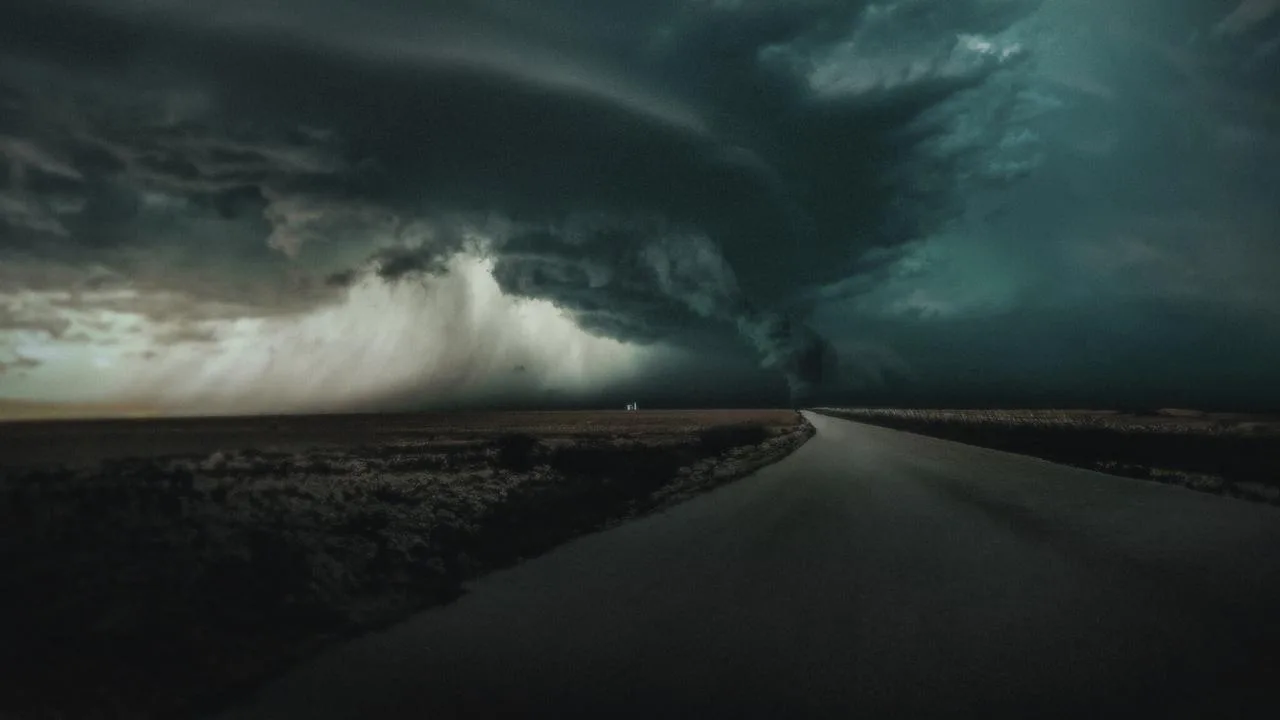 مشاهدة فيلم The Twister: Caught in the Storm (2025) مترجم
